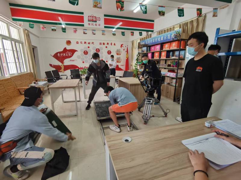 追星女孩心理学分析报告：阿克陶县广告片拍摄公司揭秘饭圈应援式传播逻辑